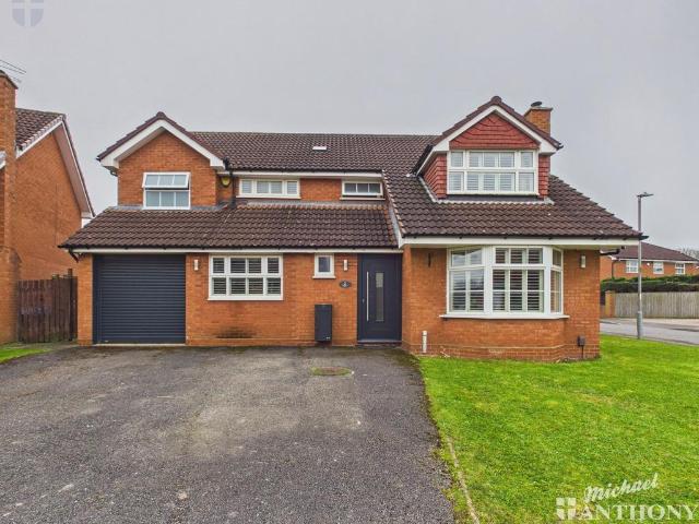 House for sale in Stoke Mandeville, Buckinghamshire