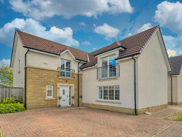 House for sale in Nerston