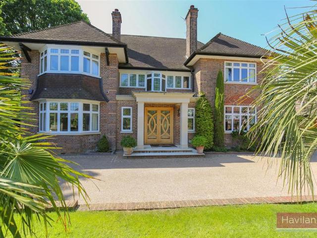 House for sale in Winchmore Hill, Palmers Green
