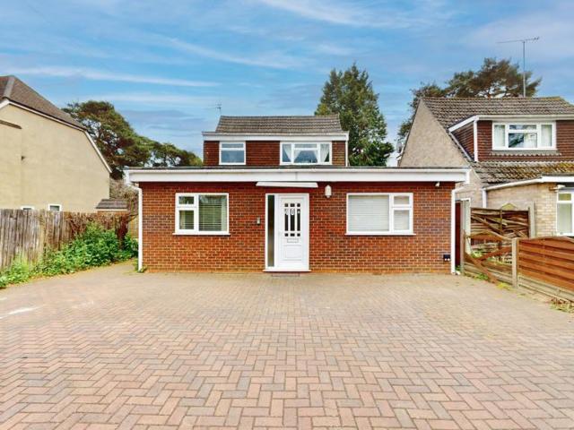 House for sale in Horsell, Woking