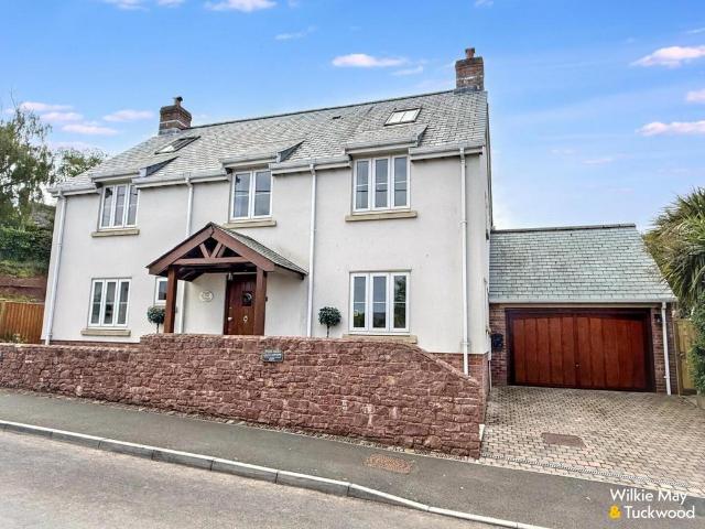 House for sale in Chapel Cleeve, Somerset