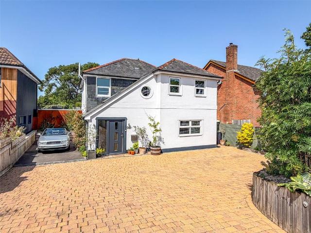 House for sale in Burton and Winkton, Burton