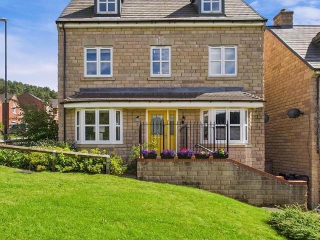 House for sale in Froggatt, East Midlands
