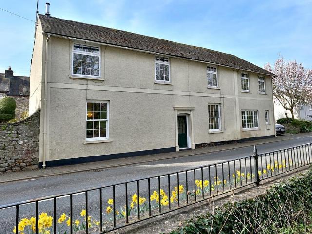 House for sale in Llangattock, Crickhowell