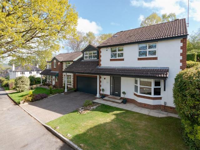 House for sale in Cookridge, Cookridge