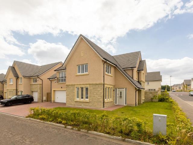 House for sale in Echline, Scotland