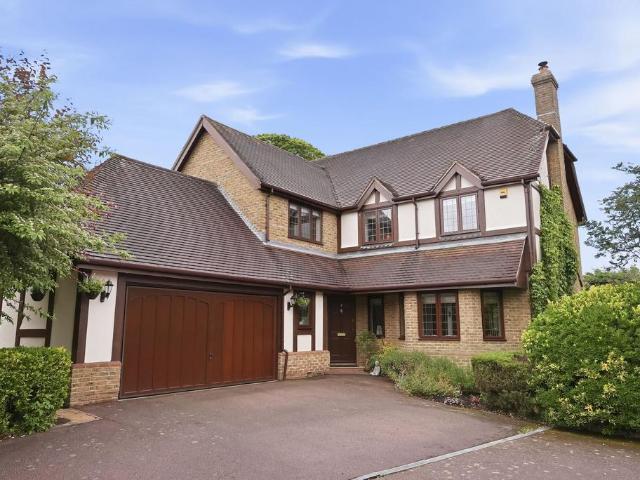 House for sale in London Borough of Croydon, Purley