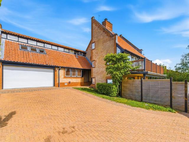 House for sale in Great Linford, Milton Keynes