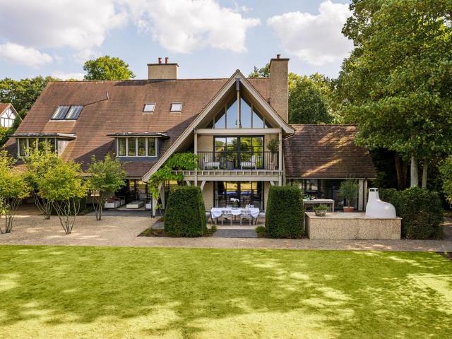House for sale in Berrick Salome, Oxfordshire