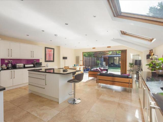 House for sale in Fulham, Greater London
