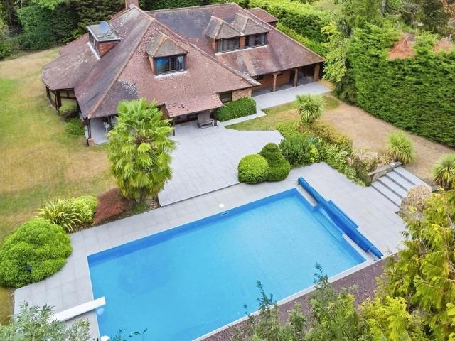 House for sale in Swallow, Buckinghamshire