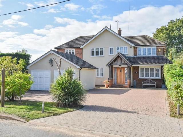House for sale in Doddinghurst, Brentwood