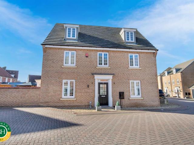 House for sale in Lakeside, South Yorkshire