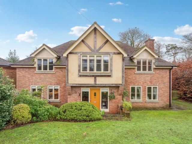 House for sale in Pouchen End, Hertfordshire