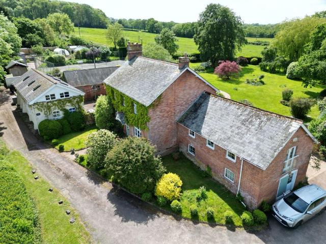 House for sale in Aller Grove, Budlake