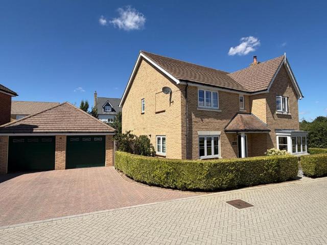 House for sale in Cranbrook & Sissinghurst, Sandown Park