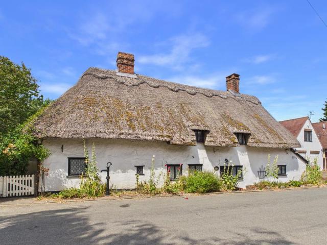 House for sale in Chelmondiston, Suffolk