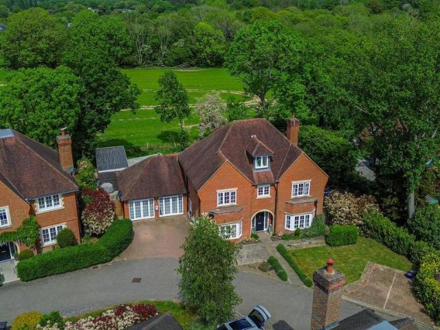House for sale in Walstead, Perryfields