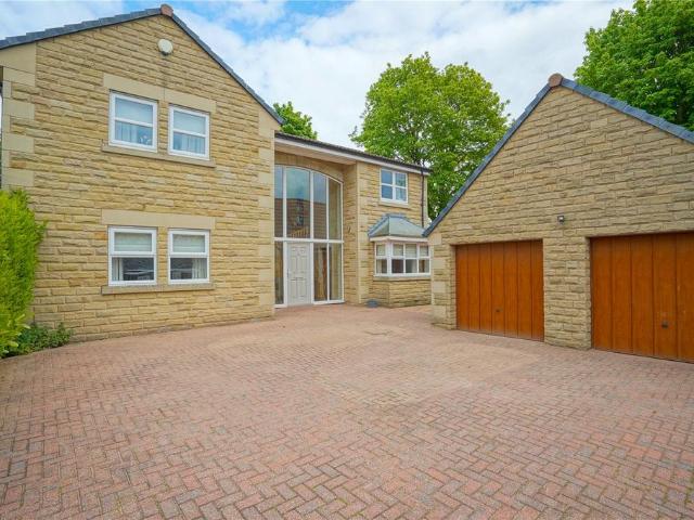 House for sale in Bramley, South Yorkshire