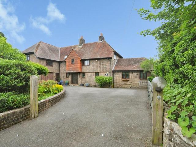 House for sale in Heathlands, East Sussex