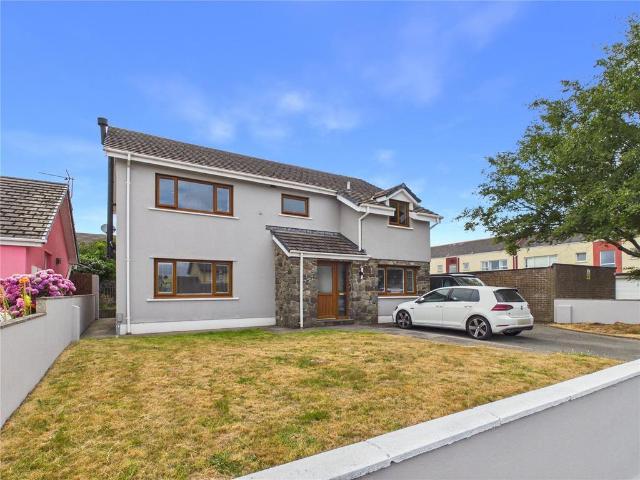 House for sale in Pembroke Dock, Wales