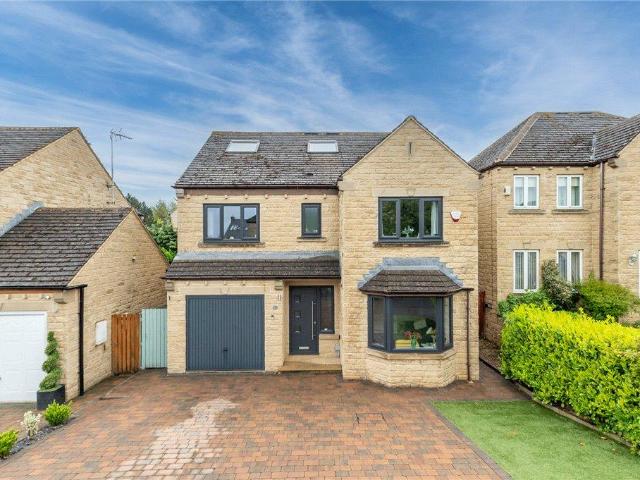 House for sale in West Yorkshire