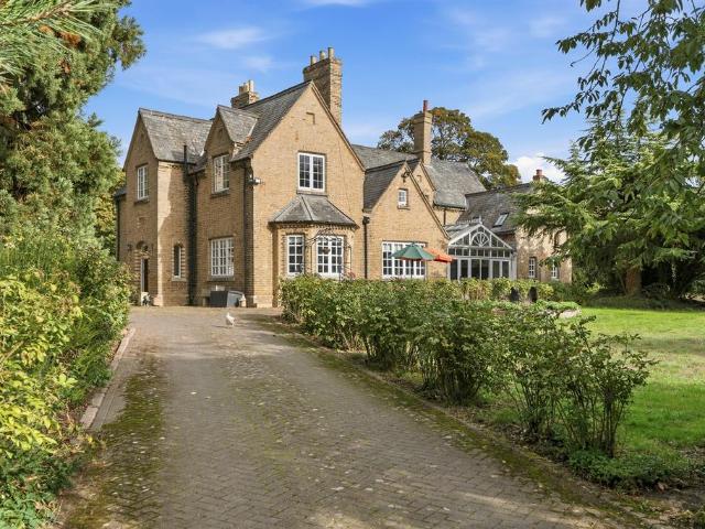 House for sale in Thorney, Cambridgeshire and Peterborough