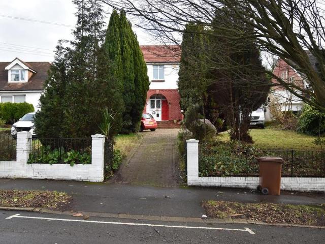 House for sale in Bohemia, Guestling Green