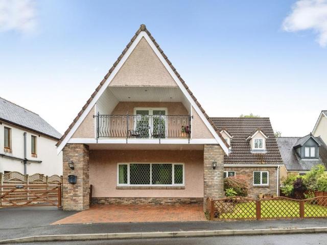 House for sale in Llandybie, Wales