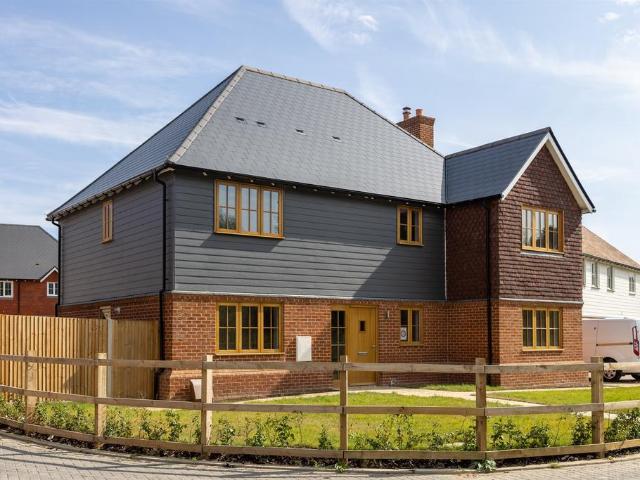 House for sale in Midway, Kent