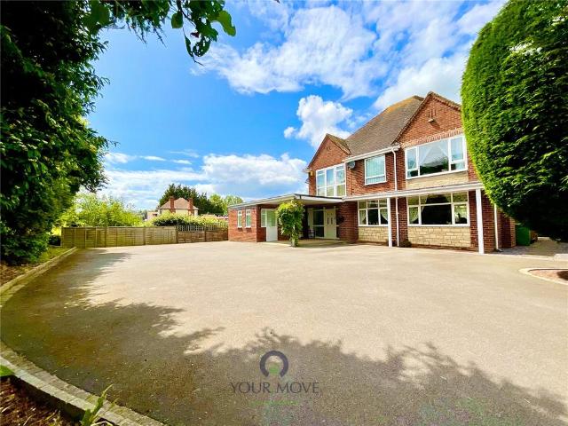 House for sale in Crookhill, Worcestershire