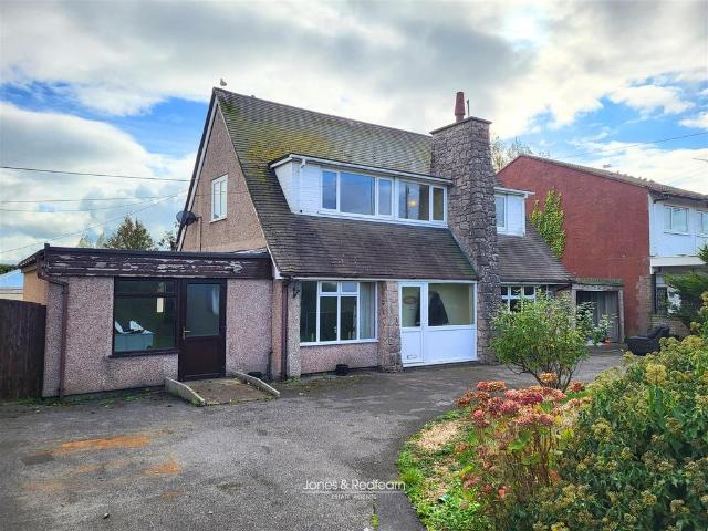 House for sale in Towyn, Wales