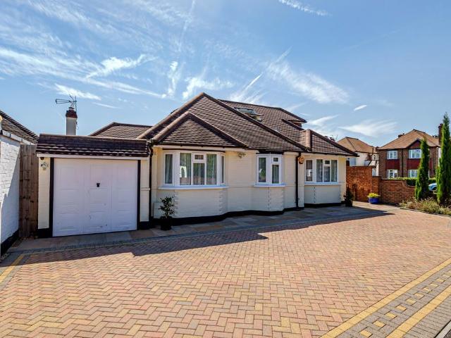 House for sale in Lower Halliford, Surrey