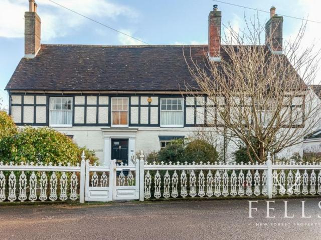 House for sale in Ringwood, Ashurst Bridge