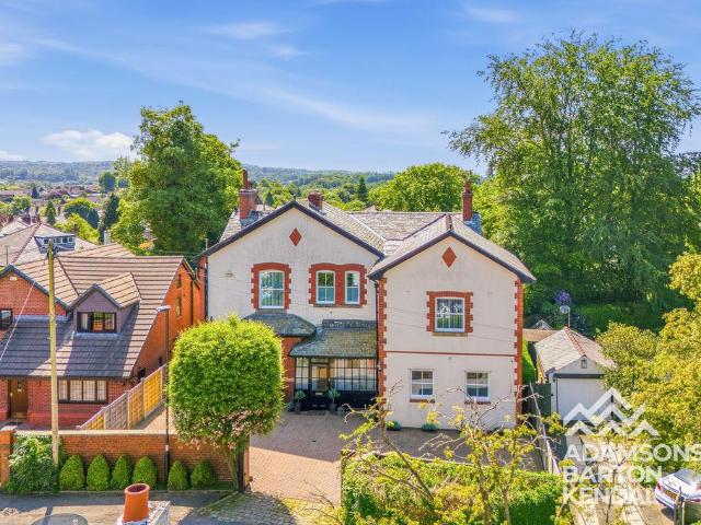 House for sale in Burnedge, Greater Manchester