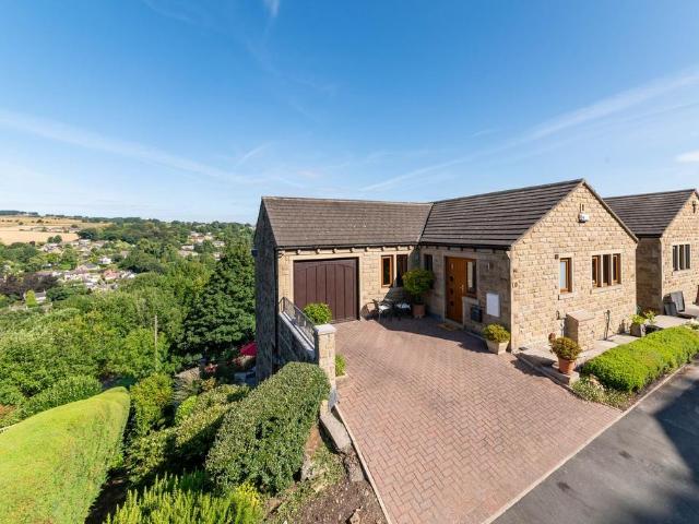 House for sale in Holme Valley, Holmfirth