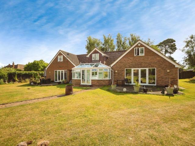 House for sale in Offham, Bourne Vale