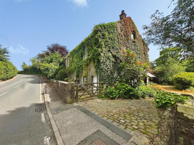 House for sale in Halton-with-Aughton, Bare