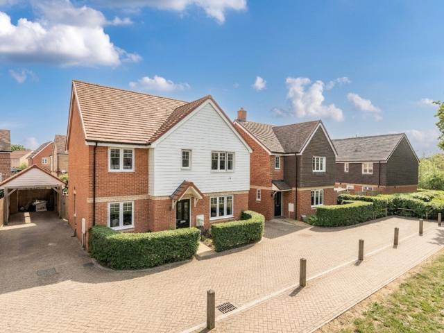 House for sale in Midway, Kent