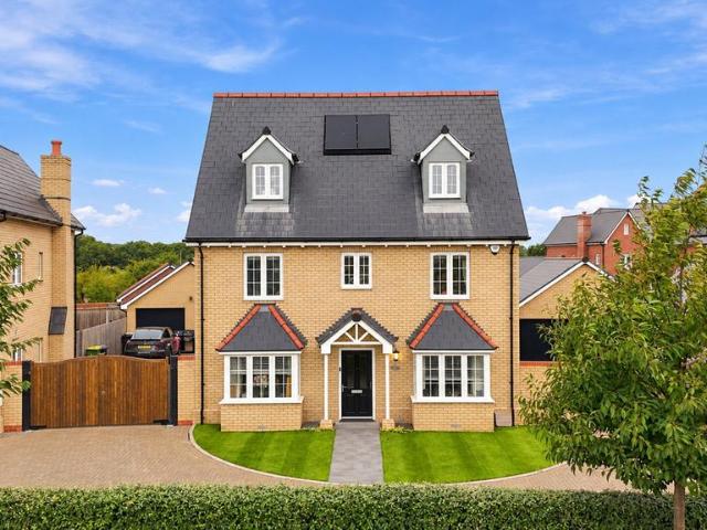 House for sale in Elizabeth Gardens, Rochford