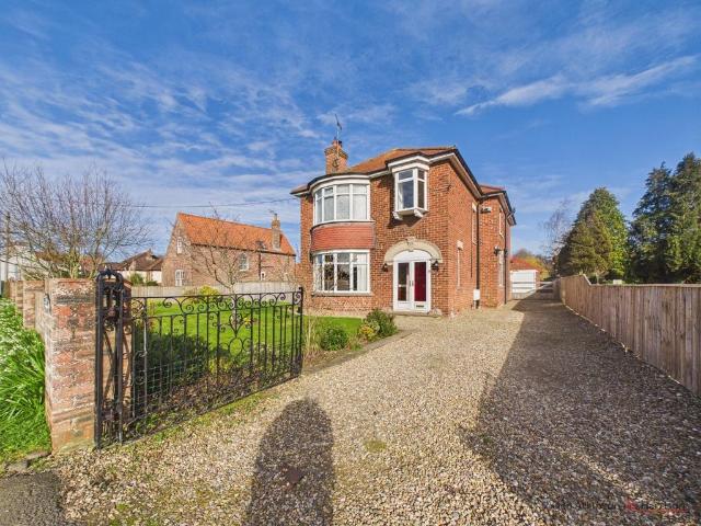 House for sale in Cranswick, East Riding Of Yorkshire