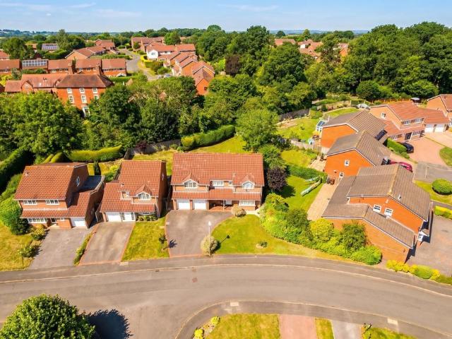 House for sale in Monkspath, West Midlands
