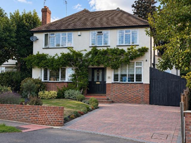 House for sale in London Borough of Bromley, Greater London