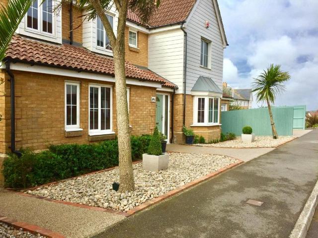 House for sale in Golden Valley, Folkestone