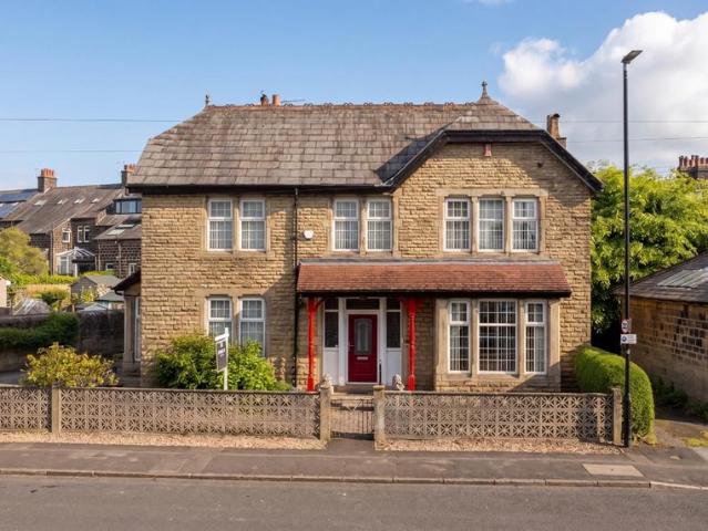 House for sale in Shaw Lane, Guiseley