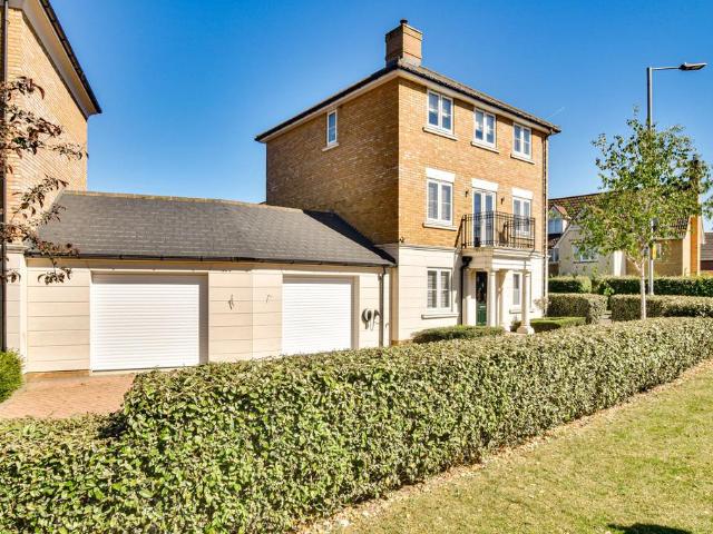 House for sale in Duton Hill, Essex