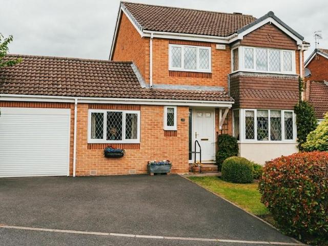 House for sale in Loundsley Green, East Midlands