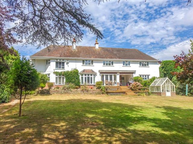 House for sale in Cooden, Rother