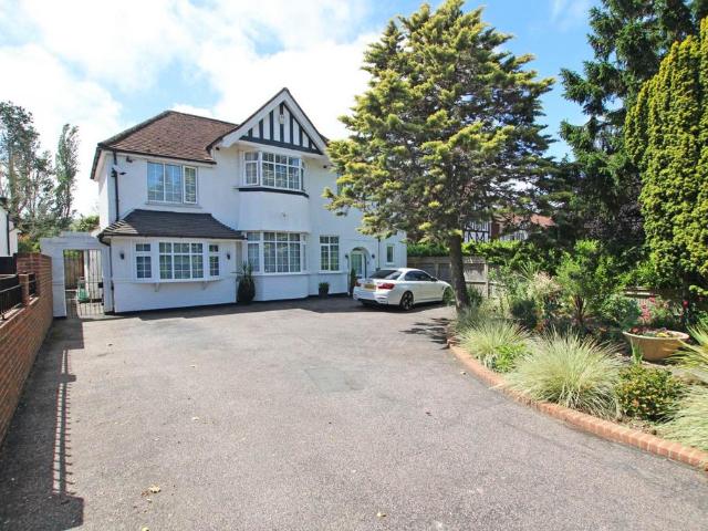House for sale in Ratton, Eastbourne