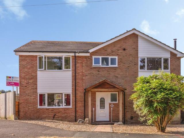 House for sale in Spring Vale, Hampshire